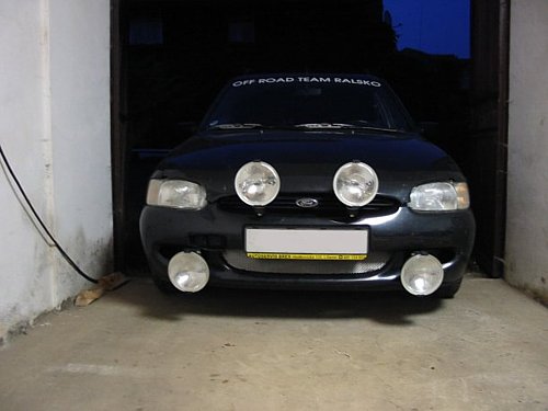 Escort - 01