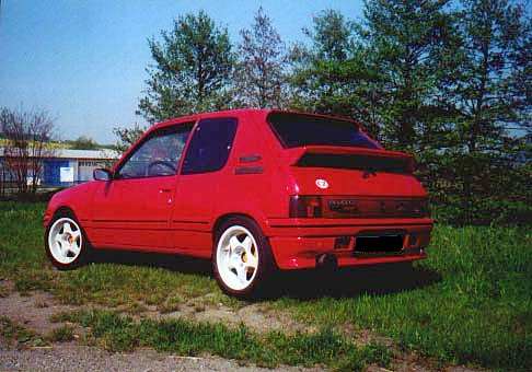 Peugeot 205 - 01
