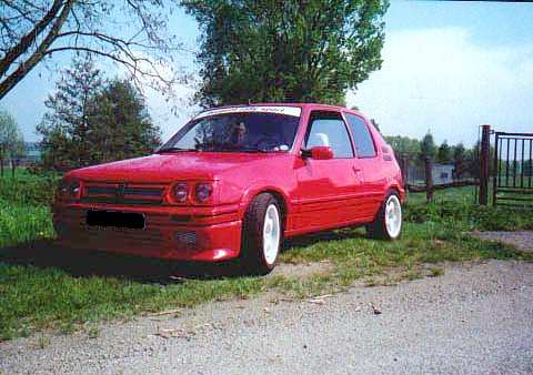 Peugeot 205 - 02
