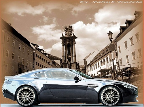 Aston Martin AMV8 - 1